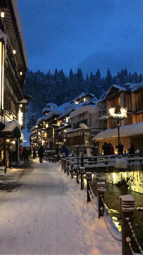 雪の銀山世界