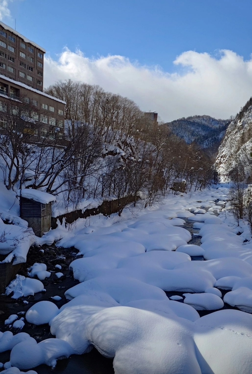 像棉花糖的積雪