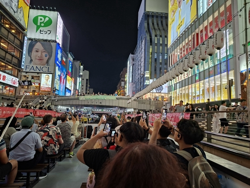 道頓堀水上觀光船：定格大阪繁華夜