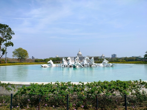 南海霸主